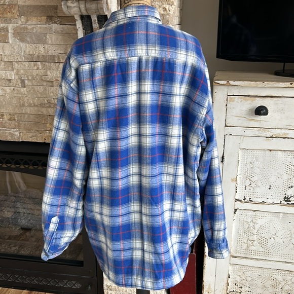 Field & Forest blue gray red plaid sherpa lined insulated snap flannel jacket - Picture 6 of 16